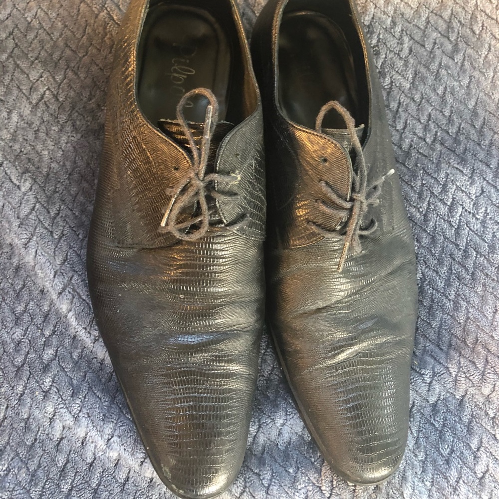Men’s dress shoes